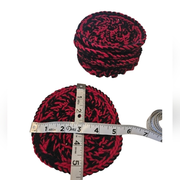 Hand Crafted Hand Knit Crochet Coaster 6pc Set Red & black double stitch floral - Picture 9 of 17